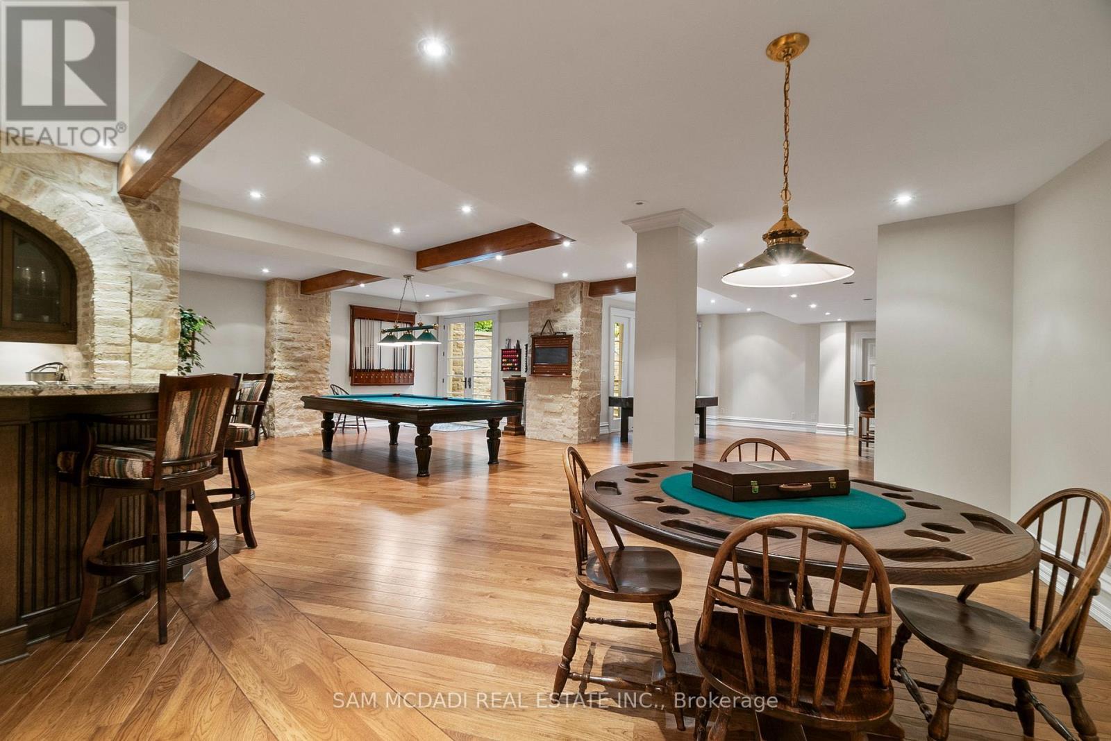 1343 Blythe Road, Mississauga, ON - Indoor Photo Showing Dining Room
