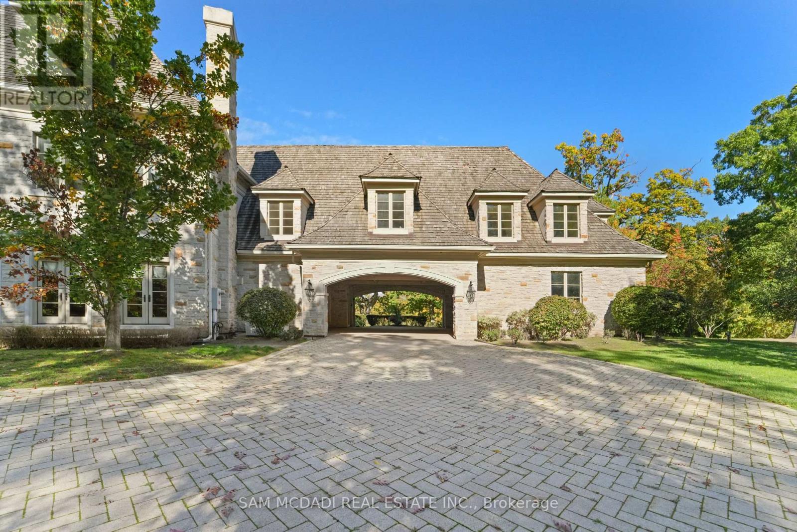 1343 Blythe Road, Mississauga, ON - Outdoor With Facade