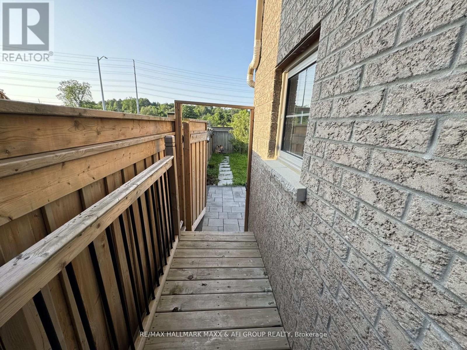 Lower - 80 Chouinard Way, Aurora, ON - Outdoor