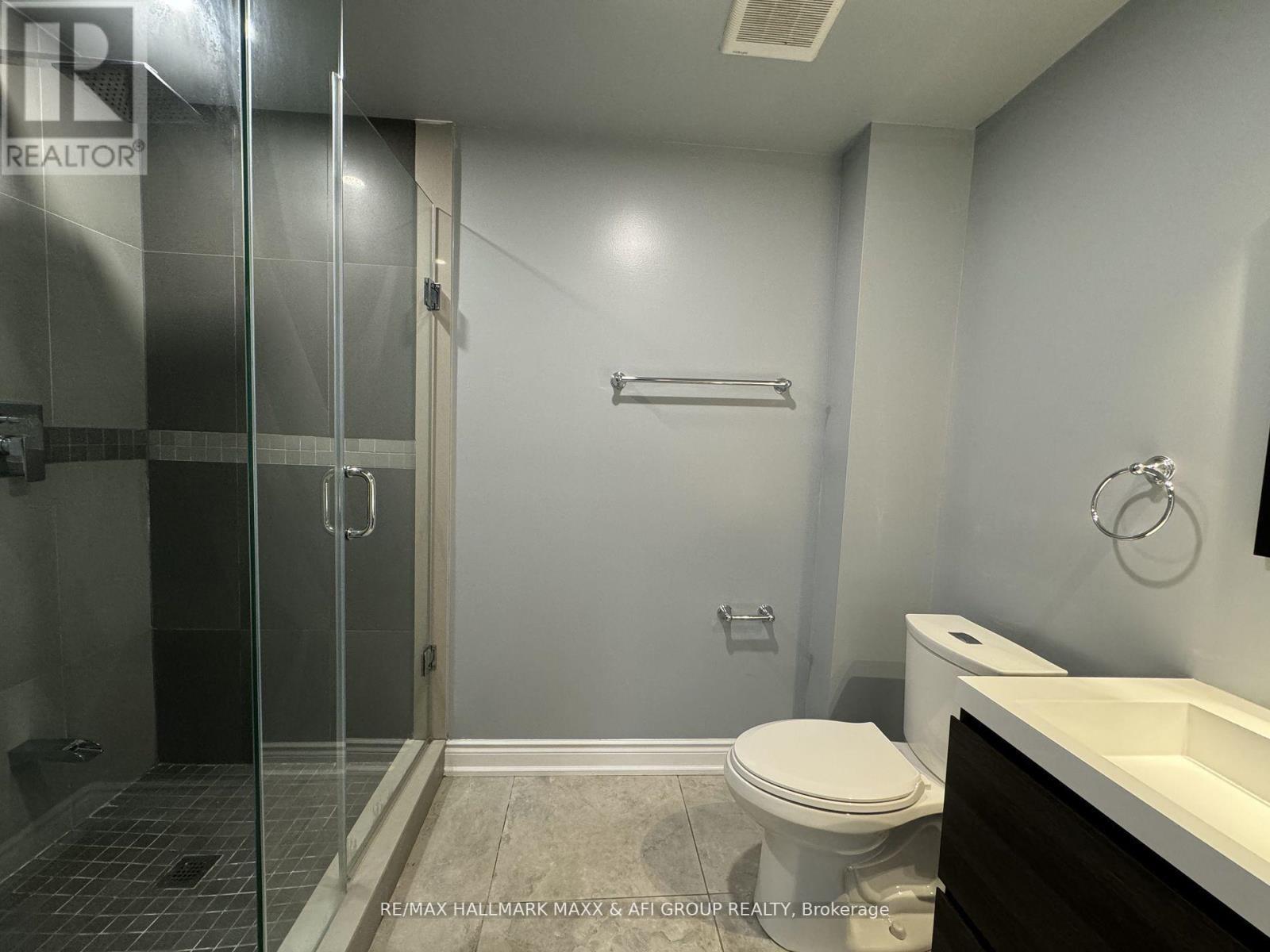 Lower - 80 Chouinard Way, Aurora, ON - Indoor Photo Showing Bathroom