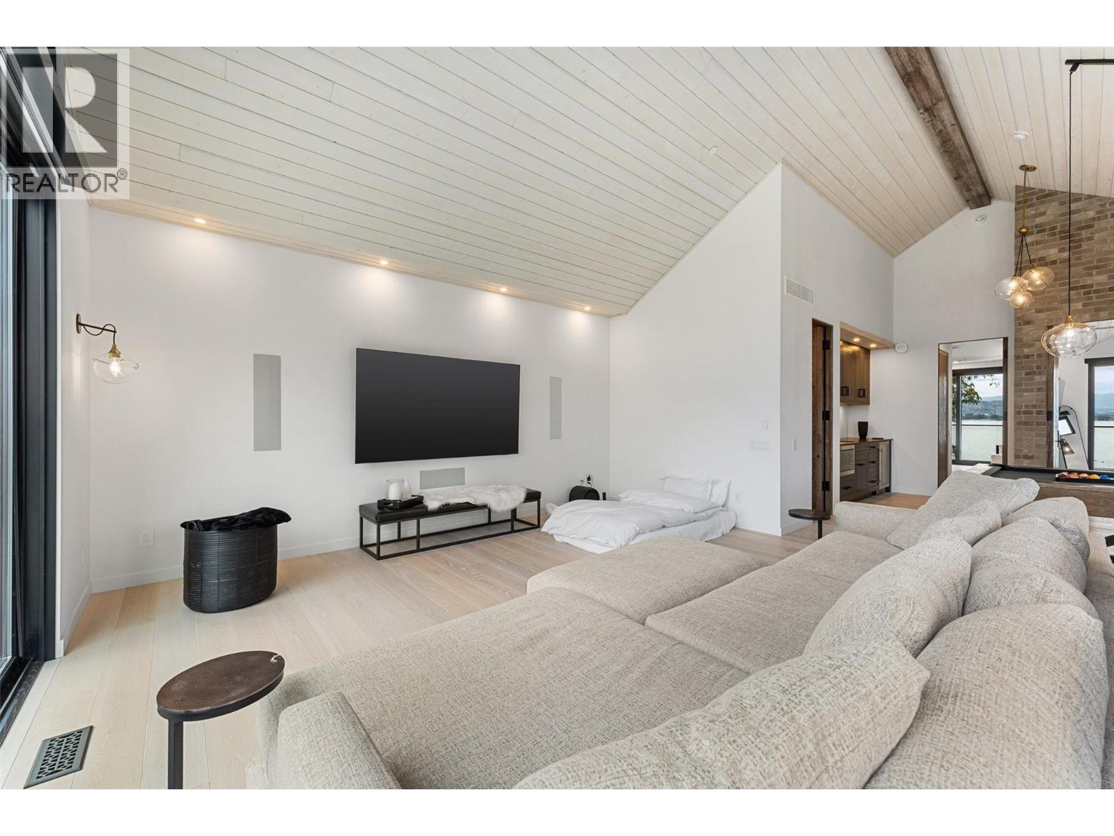 2641 Casa Loma Road, West Kelowna, BC - Indoor