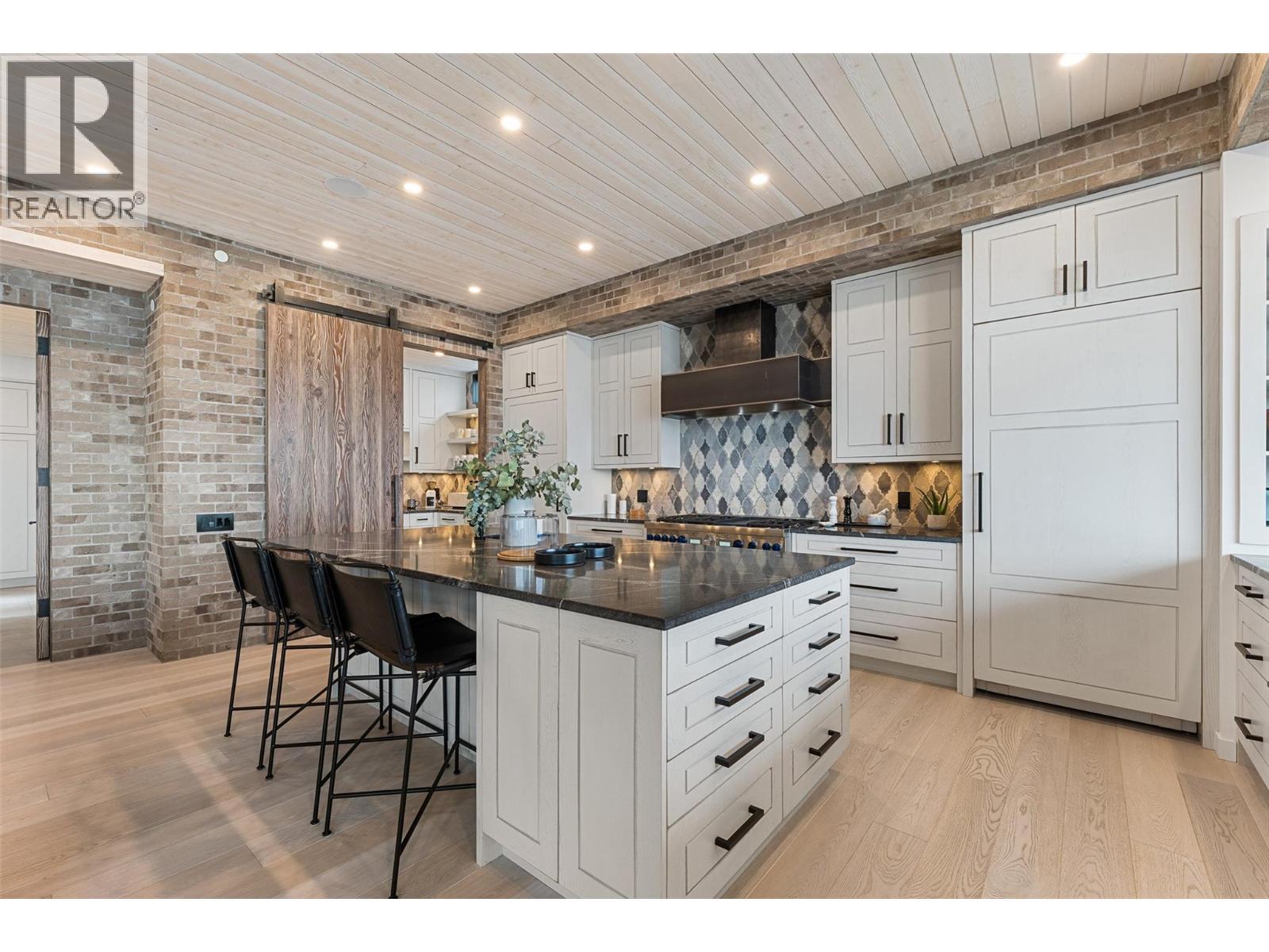 2641 Casa Loma Road, West Kelowna, BC - Indoor Photo Showing Kitchen With Upgraded Kitchen