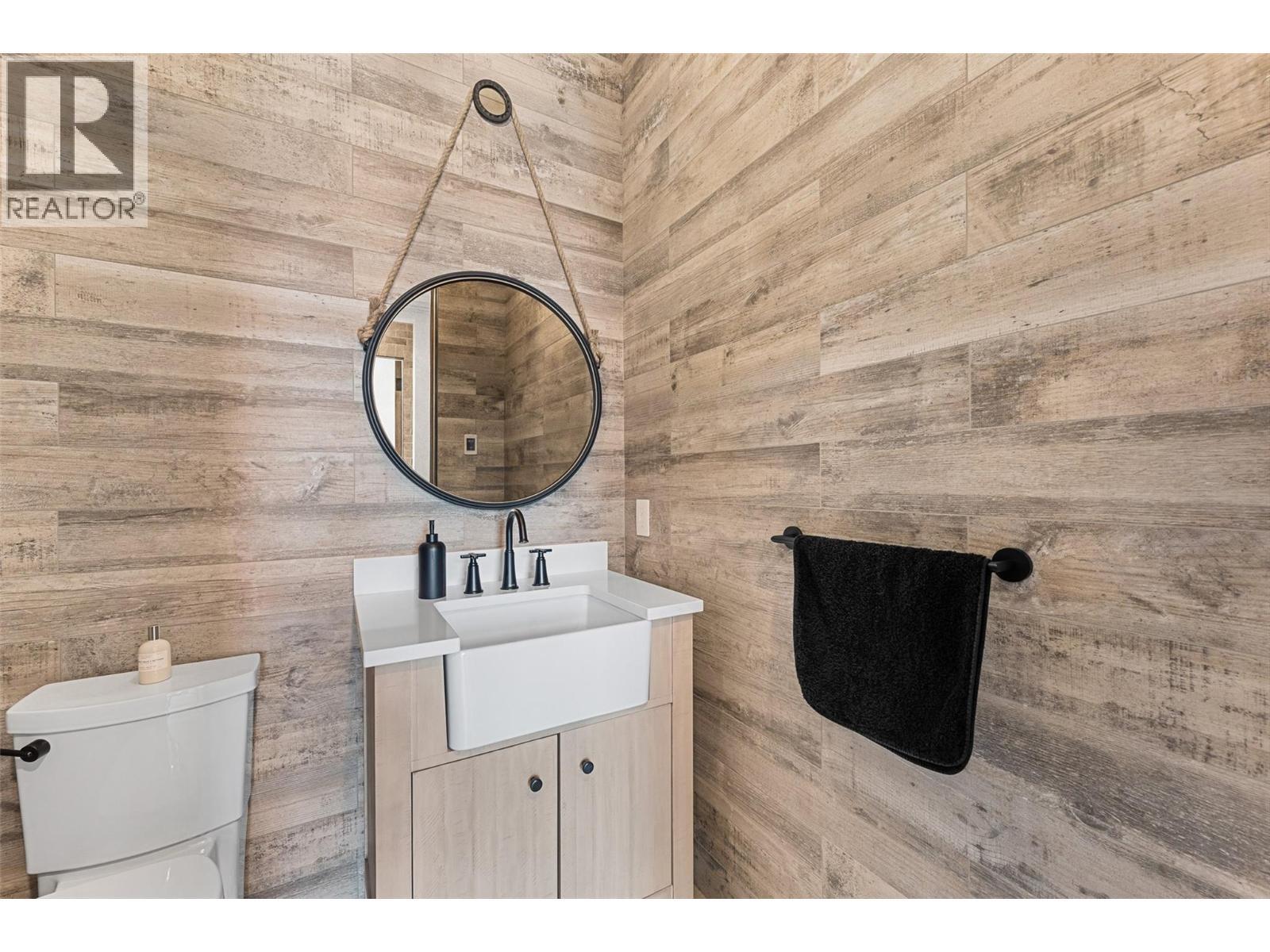 2641 Casa Loma Road, West Kelowna, BC - Indoor Photo Showing Bathroom