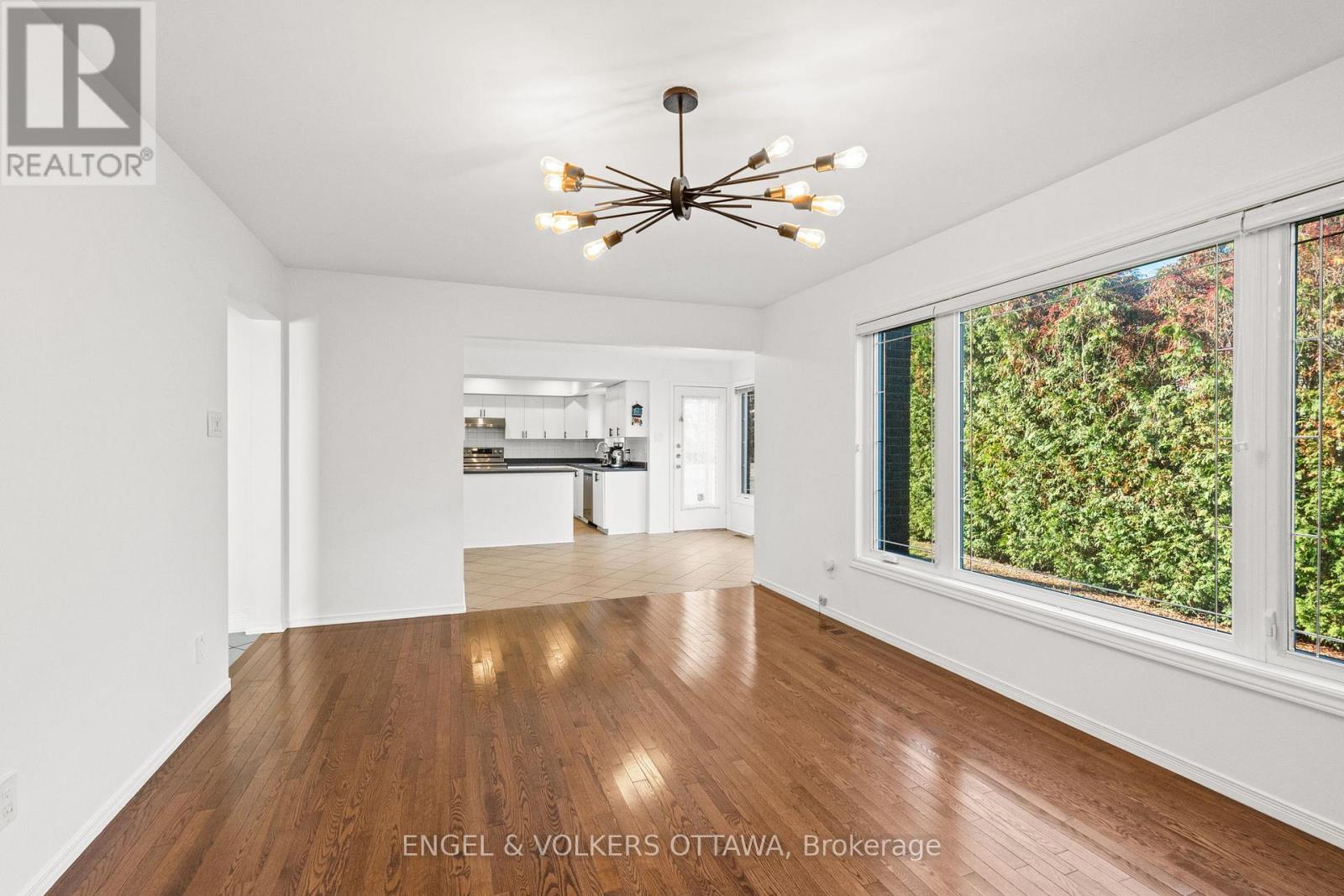 841 Montcrest Drive, Ottawa, ON - Indoor Photo Showing Other Room