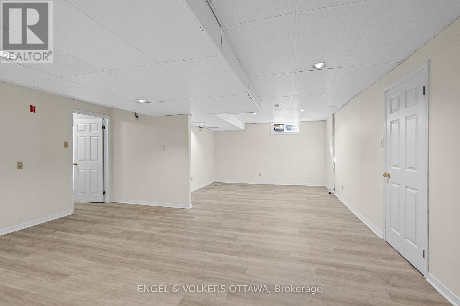 841 Montcrest Drive, Ottawa, ON - Indoor Photo Showing Other Room