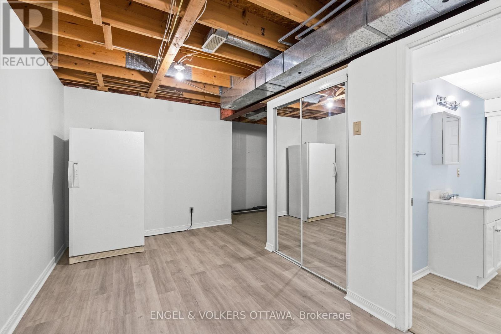 841 Montcrest Drive, Ottawa, ON - Indoor Photo Showing Basement
