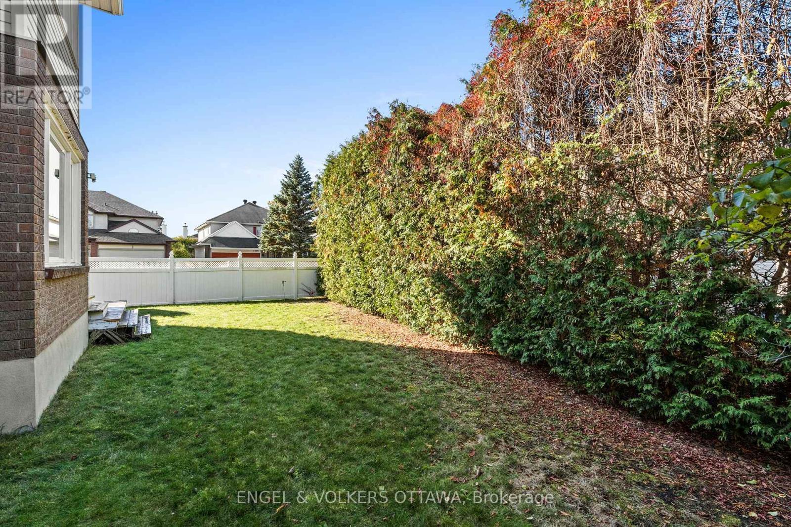 841 Montcrest Drive, Ottawa, ON - Outdoor