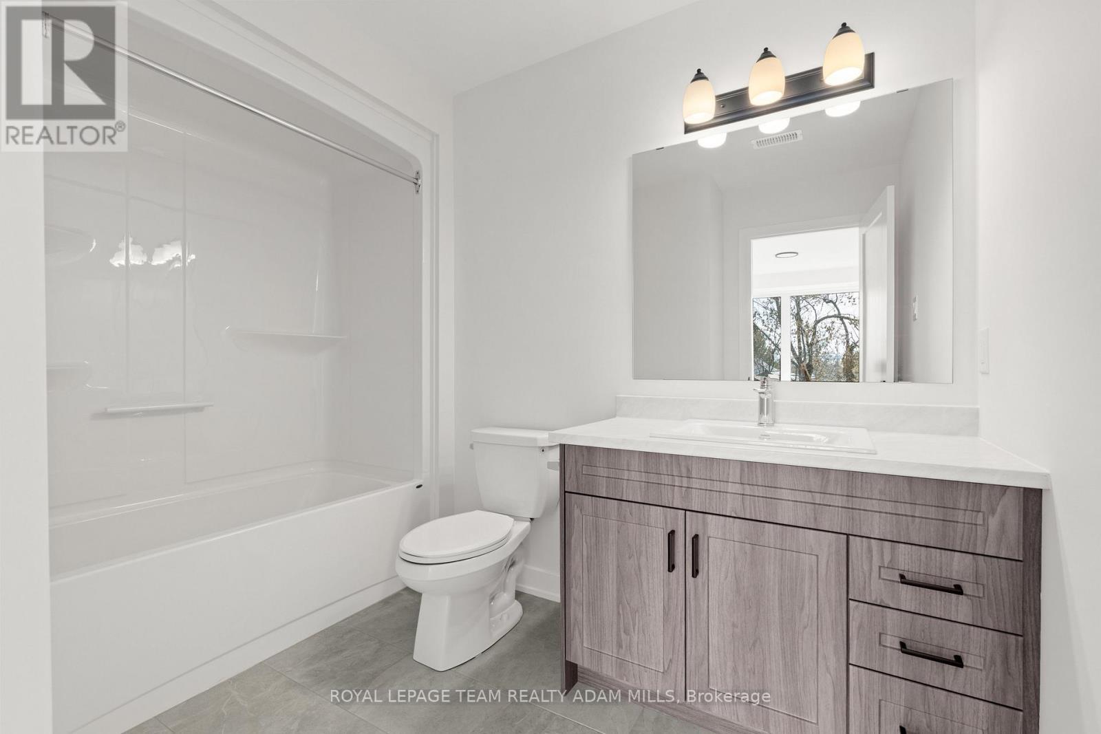 Ensuite in Primary | Style and Finishes may vary - 2 - 1104 A Moore Street, Brockville, ON - Indoor Photo Showing Bathroom