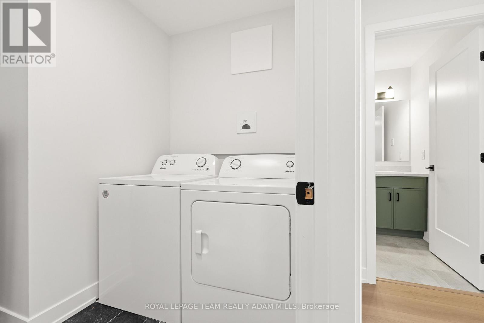 Laundry Room - 2 - 1104 A Moore Street, Brockville, ON - Indoor Photo Showing Laundry Room