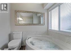 Master Ensuite -