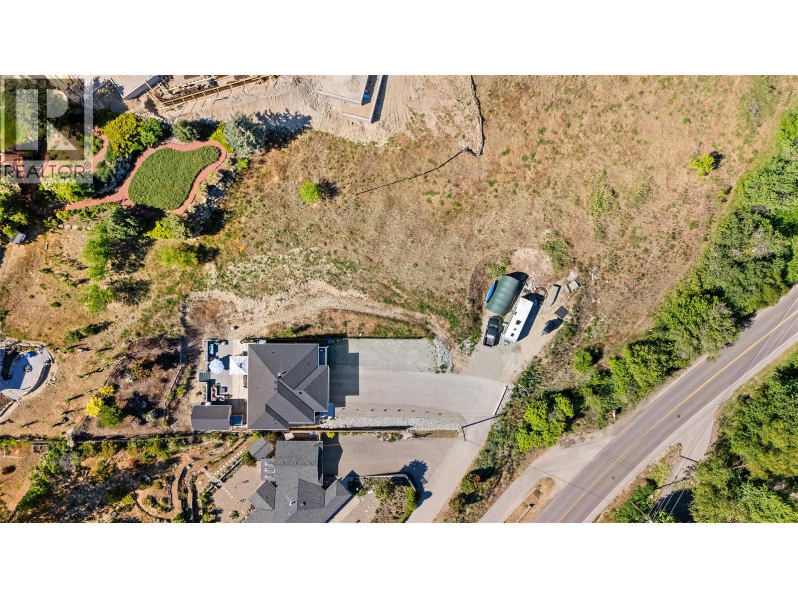 4622 Princeton Avenue, Peachland, BC - Outdoor With View