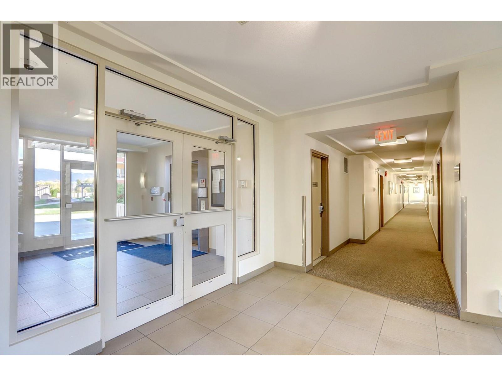 7343 Okanagan Landing Road Unit# 1114, Vernon, BC - Indoor Photo Showing Other Room