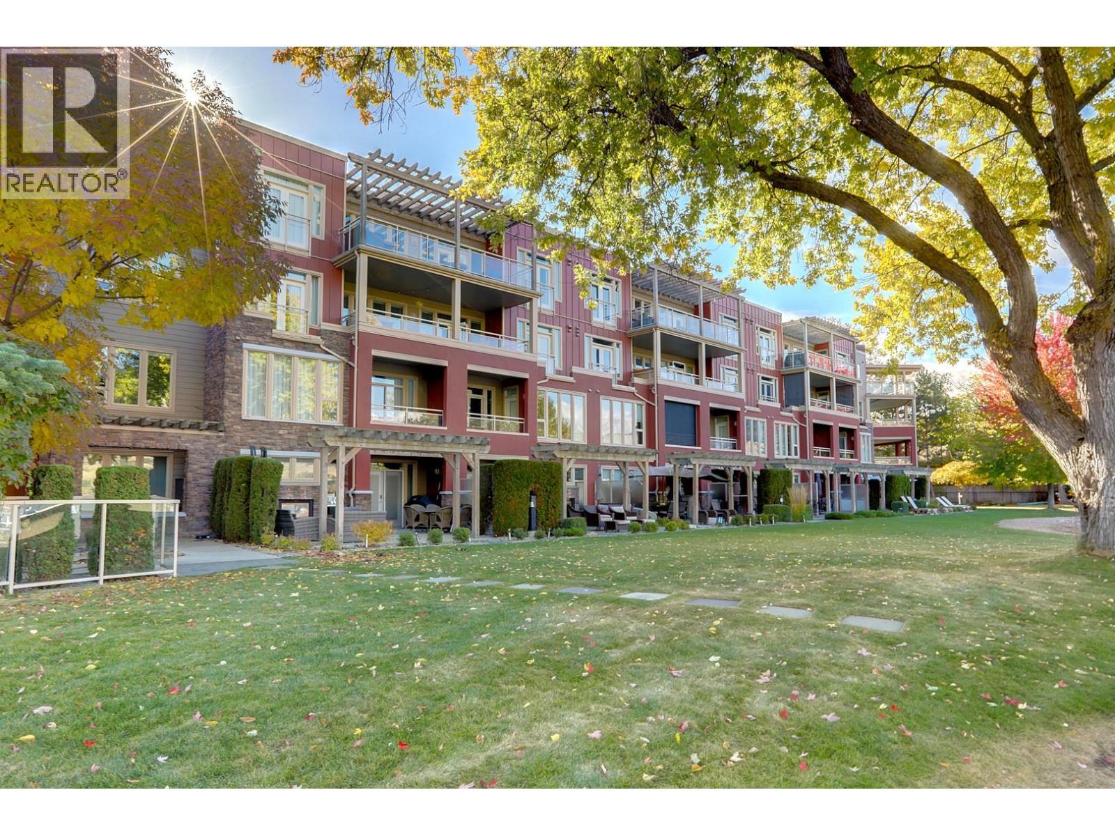 7343 Okanagan Landing Road Unit# 1114, Vernon, BC - Outdoor With Facade