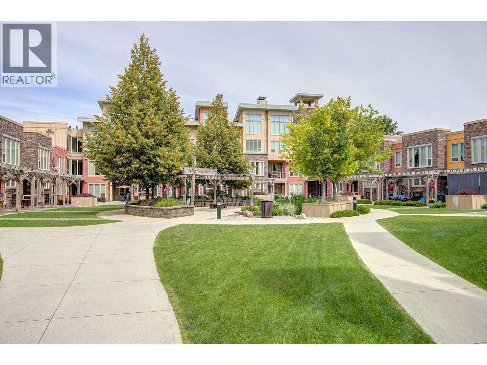 7343 Okanagan Landing Road Unit# 1114, Vernon, BC - Outdoor With Facade