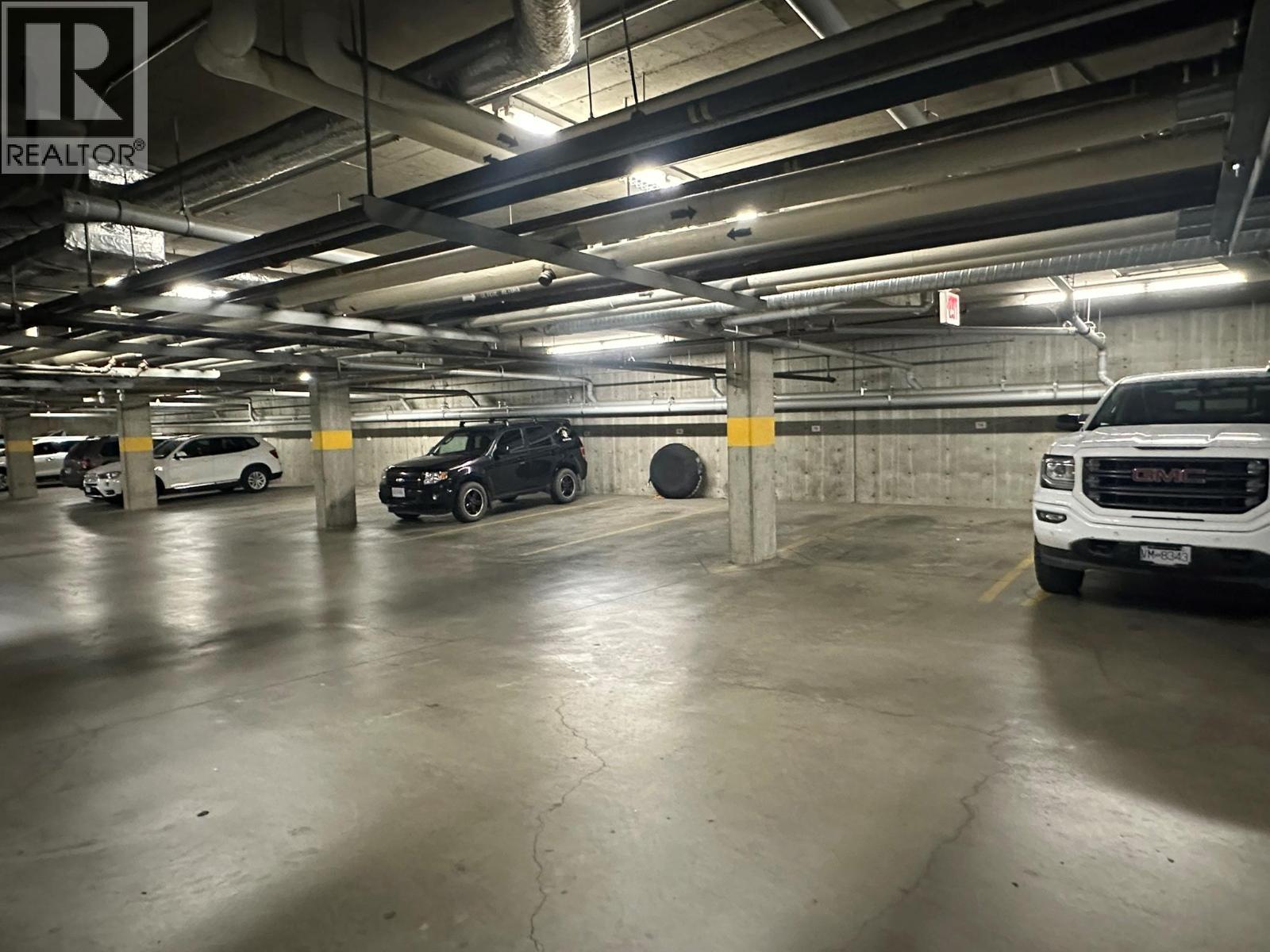 7343 Okanagan Landing Road Unit# 1114, Vernon, BC - Indoor Photo Showing Garage