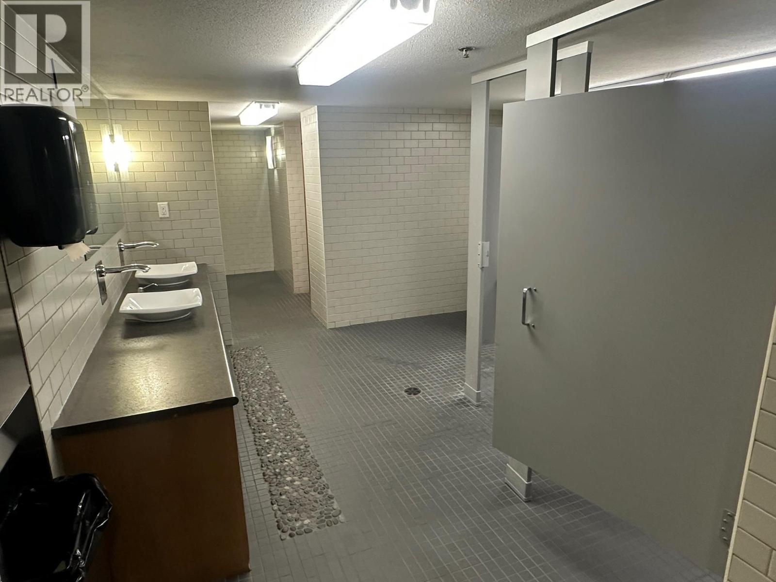 7343 Okanagan Landing Road Unit# 1114, Vernon, BC - Indoor Photo Showing Other Room