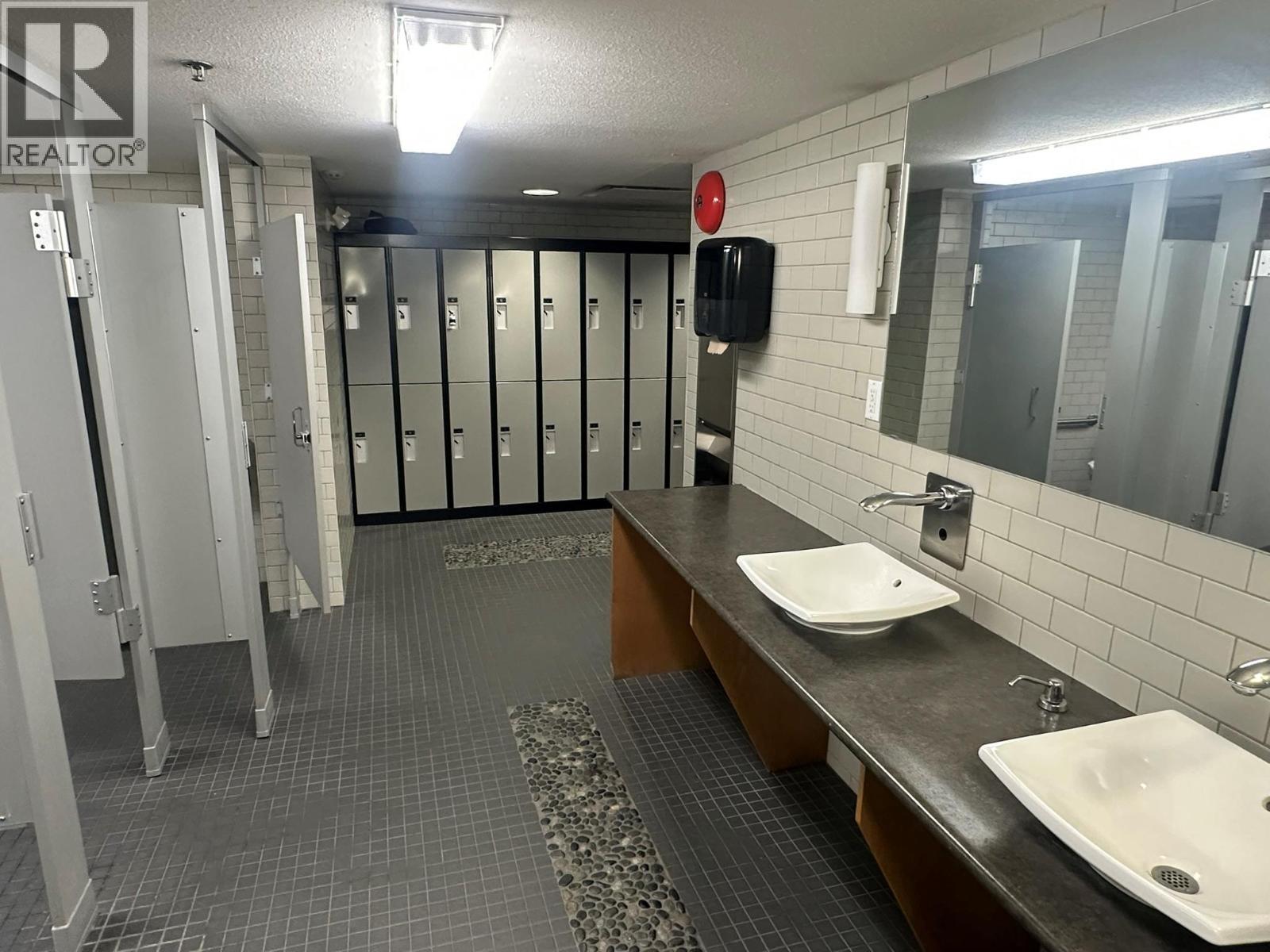 7343 Okanagan Landing Road Unit# 1114, Vernon, BC - Indoor Photo Showing Bathroom