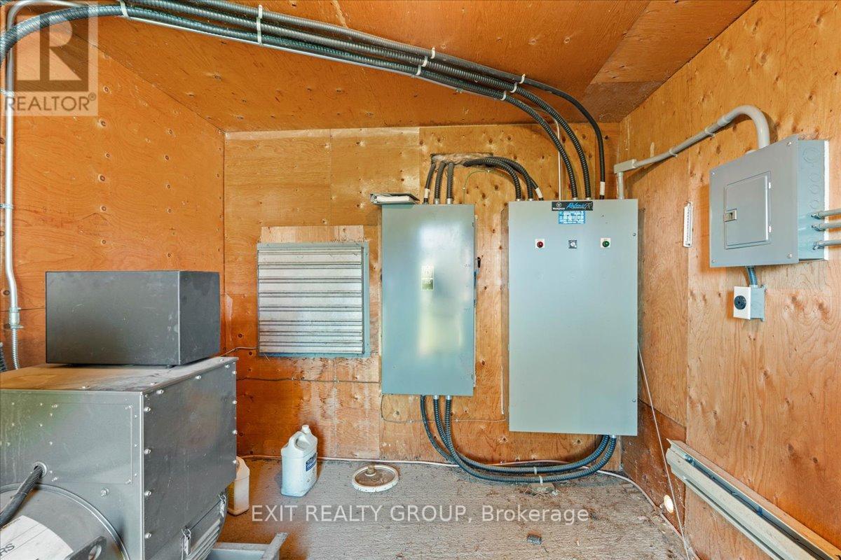 2421 County Rd 3, Prince Edward County (Ameliasburg Ward), ON