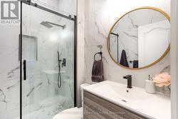 ensuite 1 -main floor -