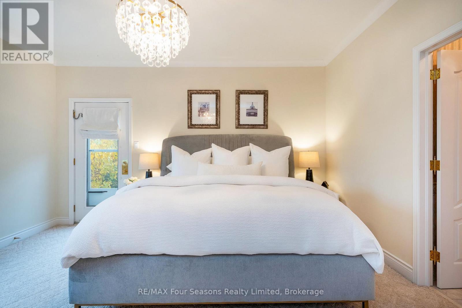 Master 2- upper - 149 Aspen Way, Blue Mountains, ON - Indoor Photo Showing Bedroom