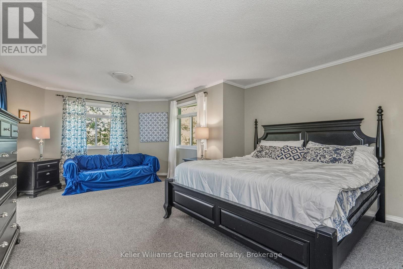 19 Huron Trail, Georgian Bay (Baxter), ON - Indoor Photo Showing Bedroom