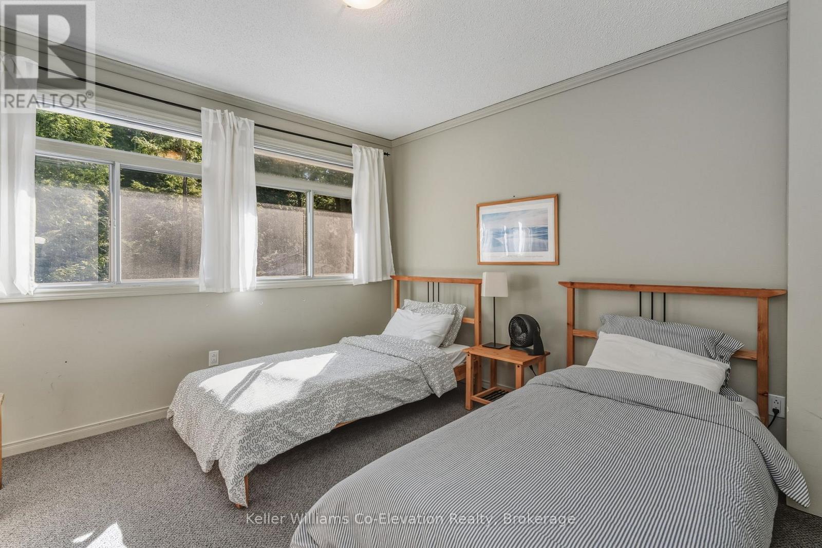 19 Huron Trail, Georgian Bay (Baxter), ON - Indoor Photo Showing Bedroom