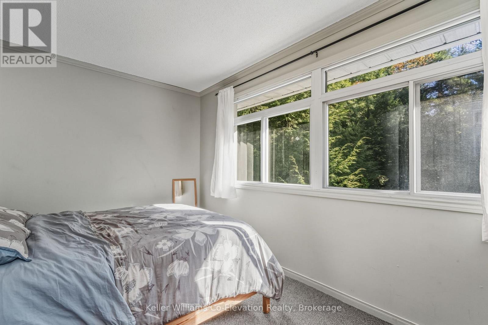 19 Huron Trail, Georgian Bay (Baxter), ON - Indoor Photo Showing Bedroom