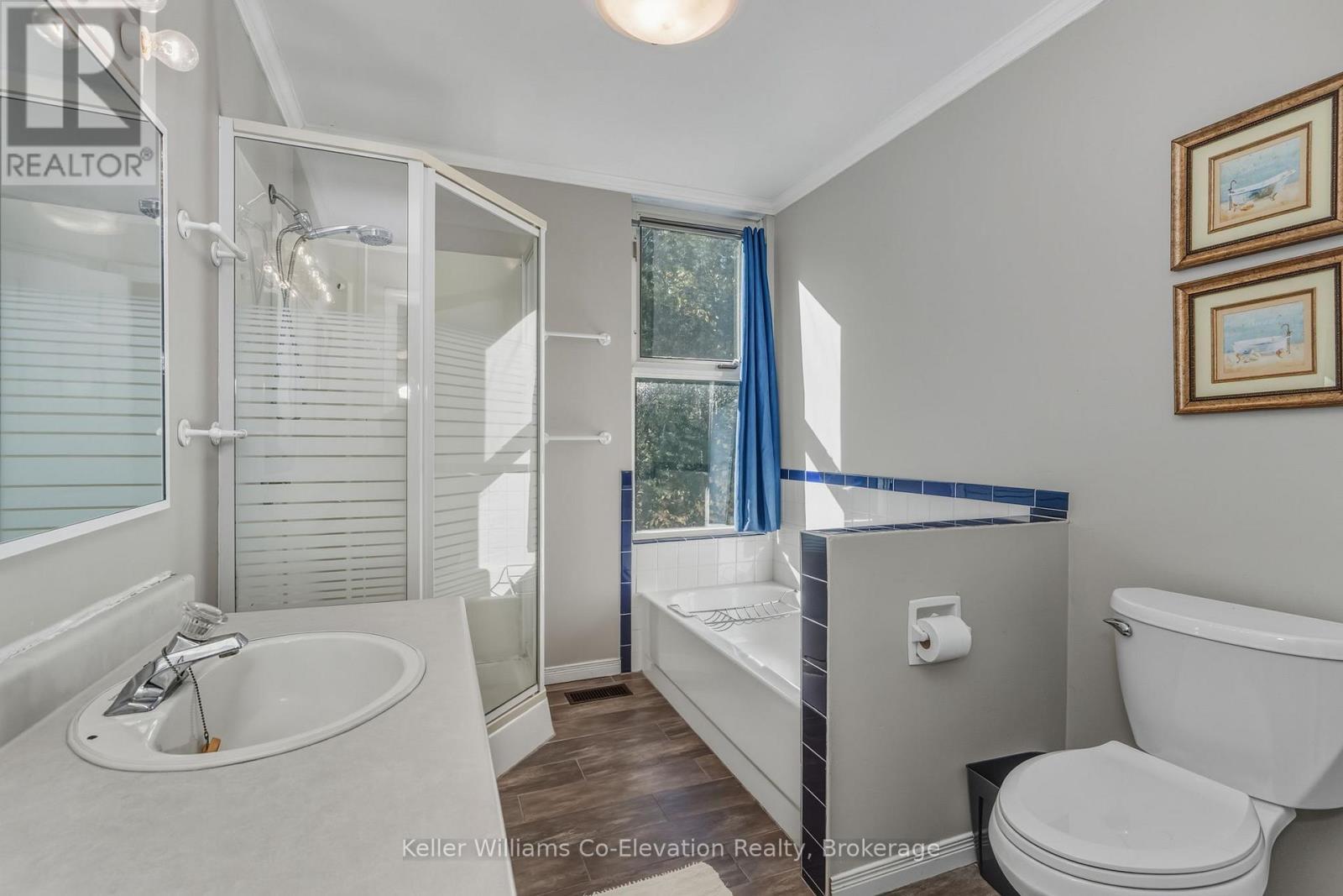 19 Huron Trail, Georgian Bay (Baxter), ON - Indoor Photo Showing Bathroom