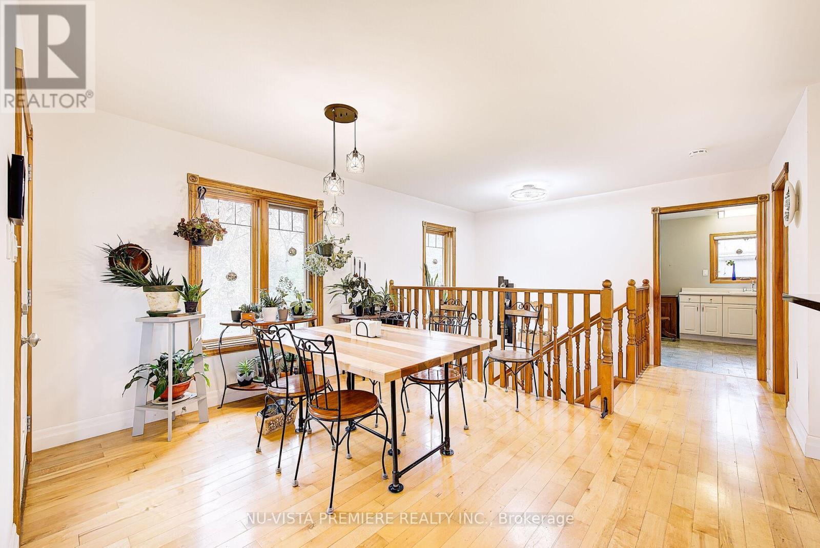 36273 Gore Road, South Huron (Stephen), ON - Indoor Photo Showing Dining Room