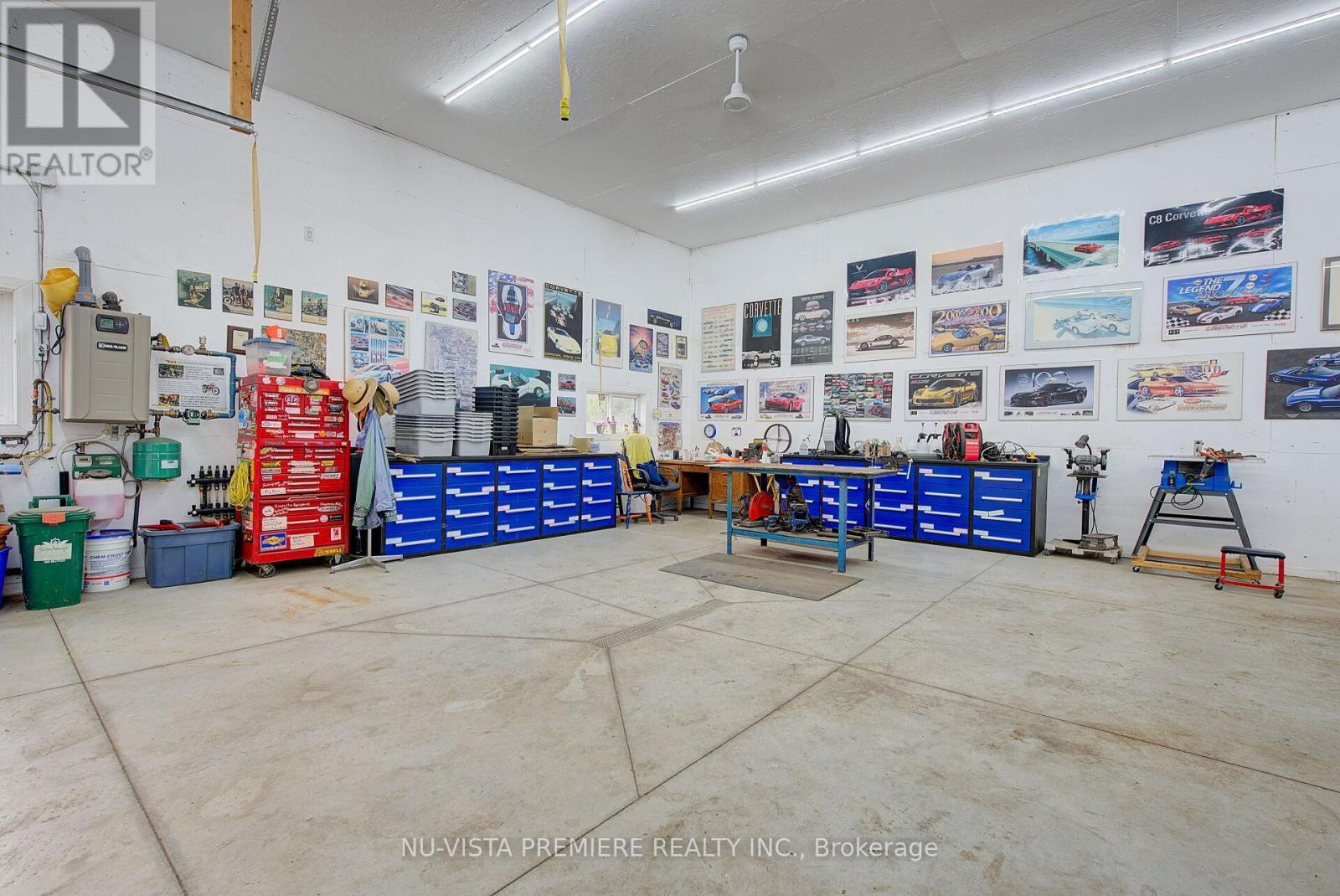 36273 Gore Road, South Huron (Stephen), ON - Indoor Photo Showing Garage