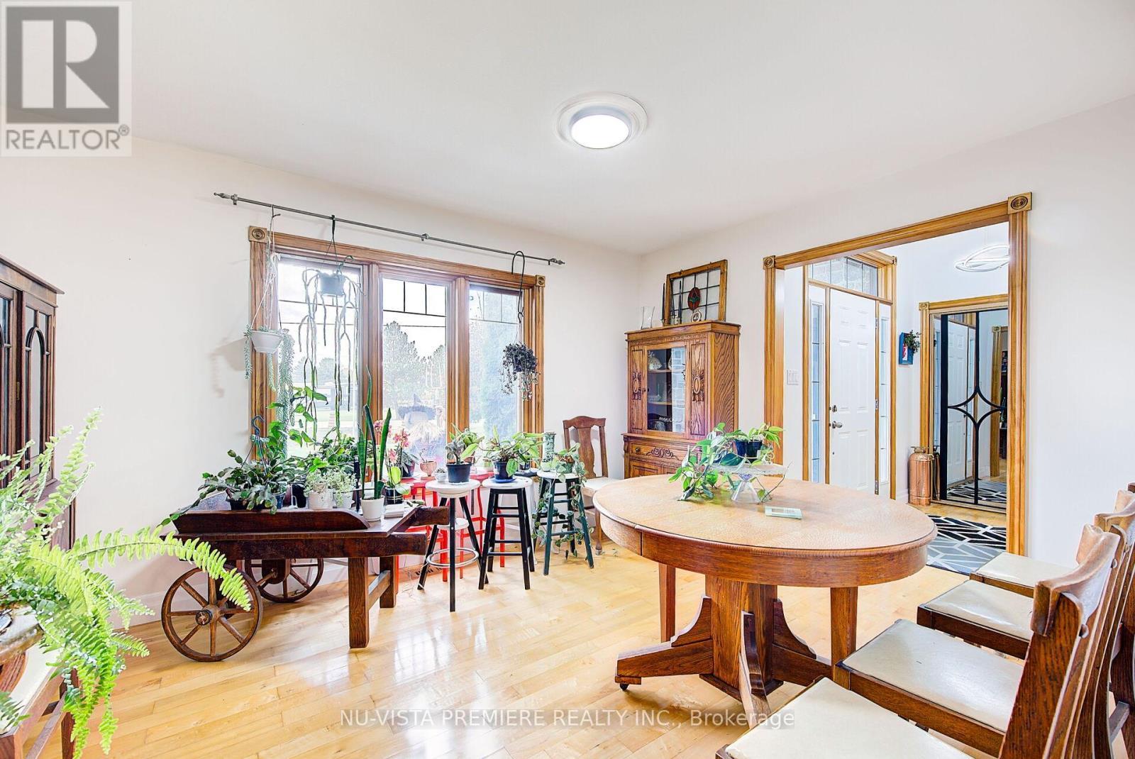 36273 Gore Road, South Huron (Stephen), ON - Indoor Photo Showing Dining Room