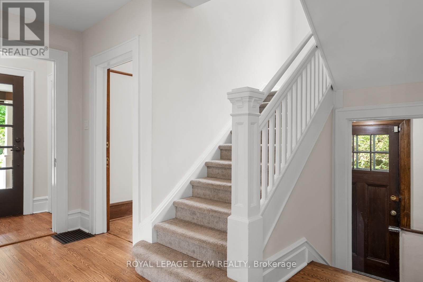 308 Manor Avenue, Ottawa, ON - Indoor Photo Showing Other Room