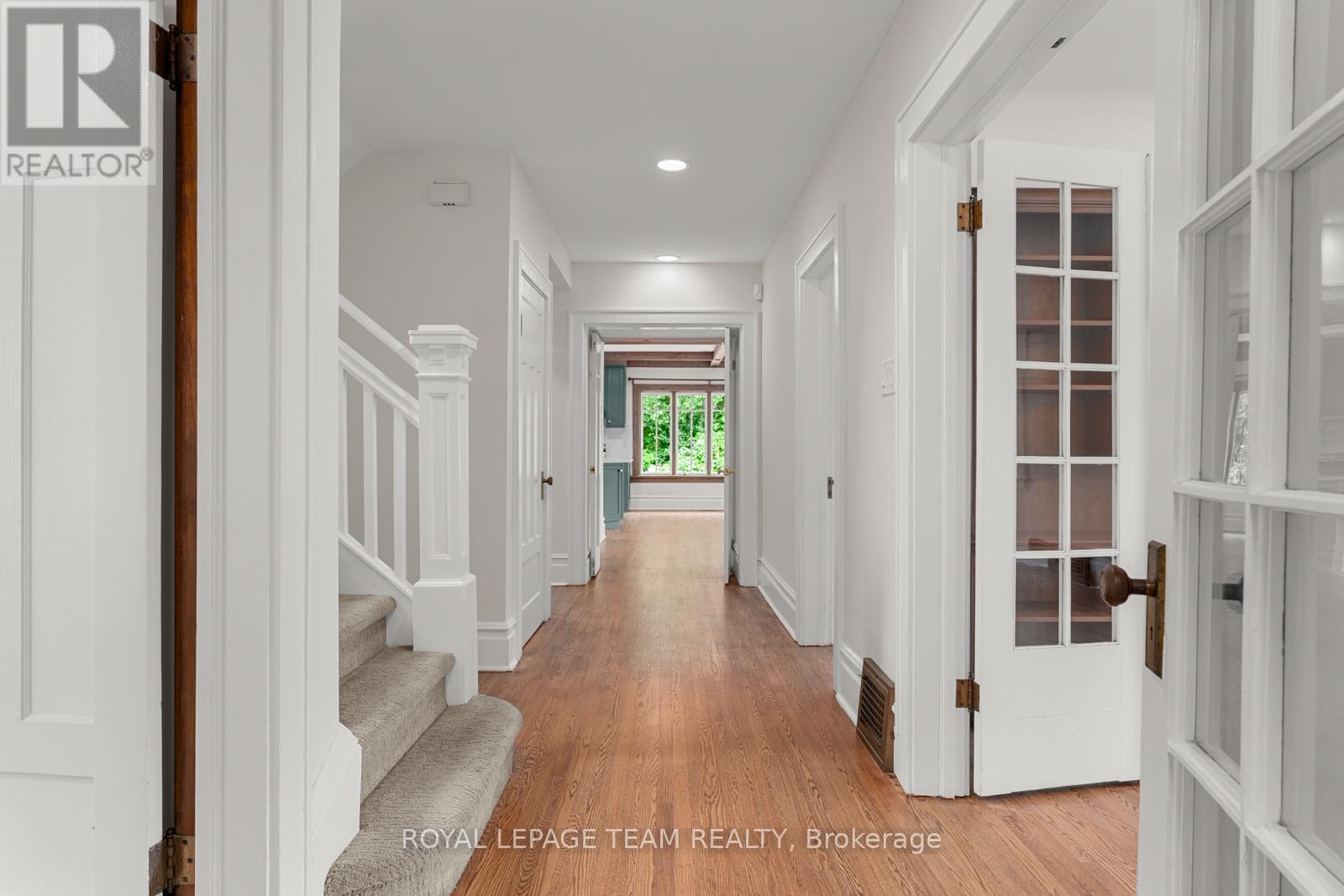 308 Manor Avenue, Ottawa, ON - Indoor Photo Showing Other Room
