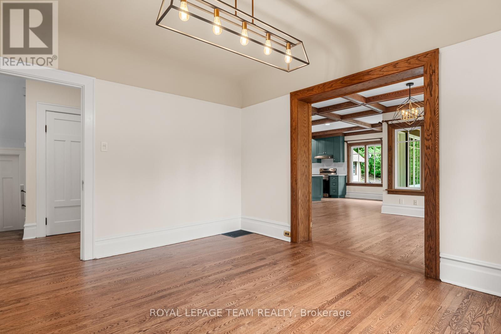 308 Manor Avenue, Ottawa, ON - Indoor Photo Showing Other Room