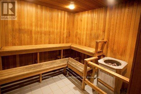 409 - 736 Bay Street, Toronto, ON - Indoor Photo Showing Other Room