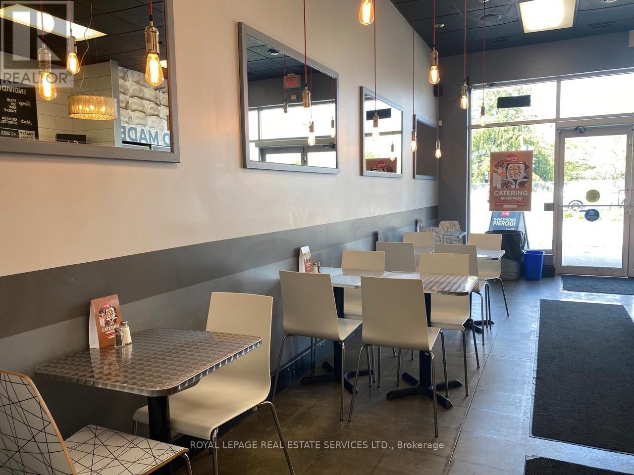 4336 King Street E, Kitchener, ON