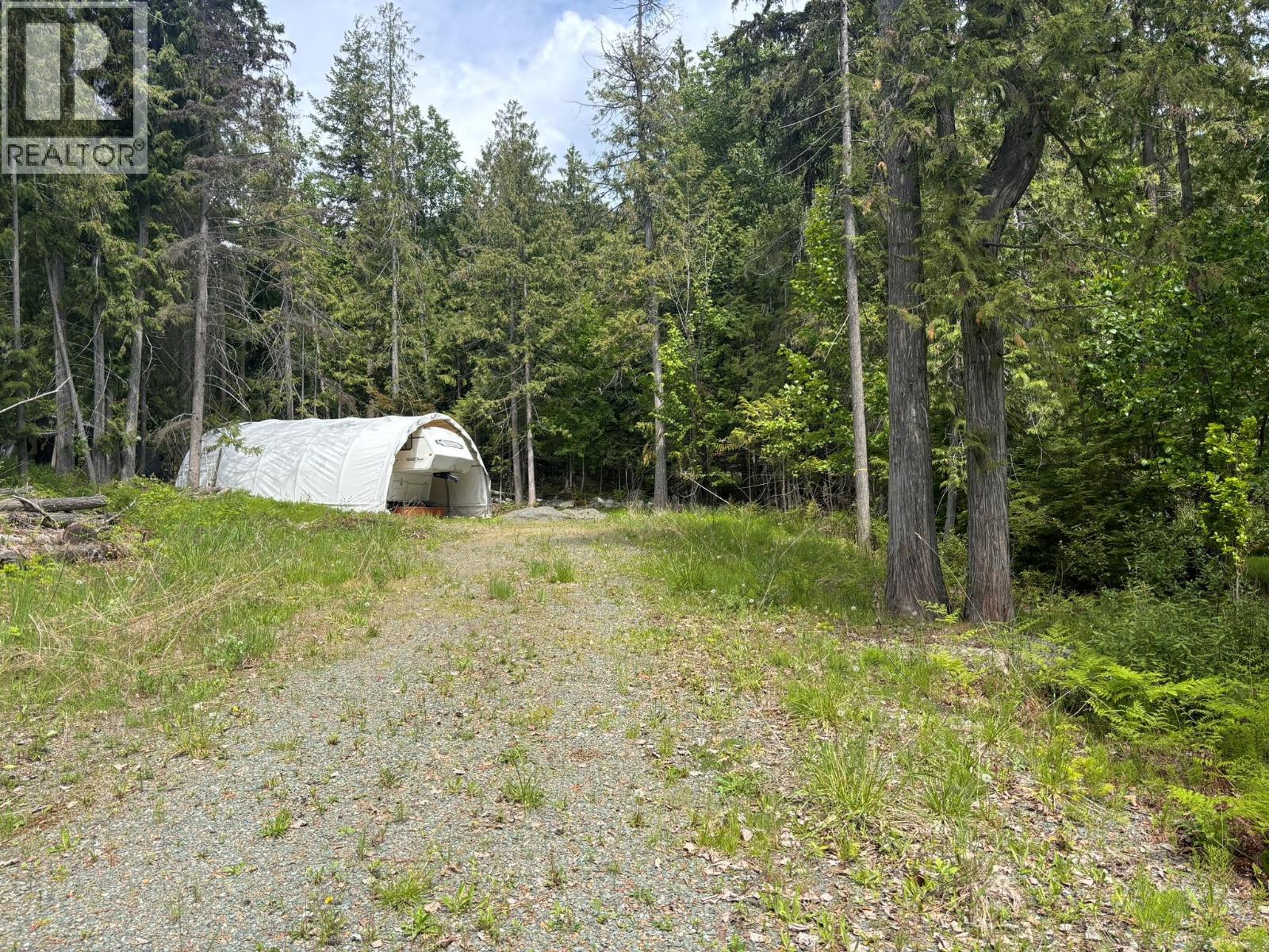 7399 Estate Drive, Anglemont, BC
