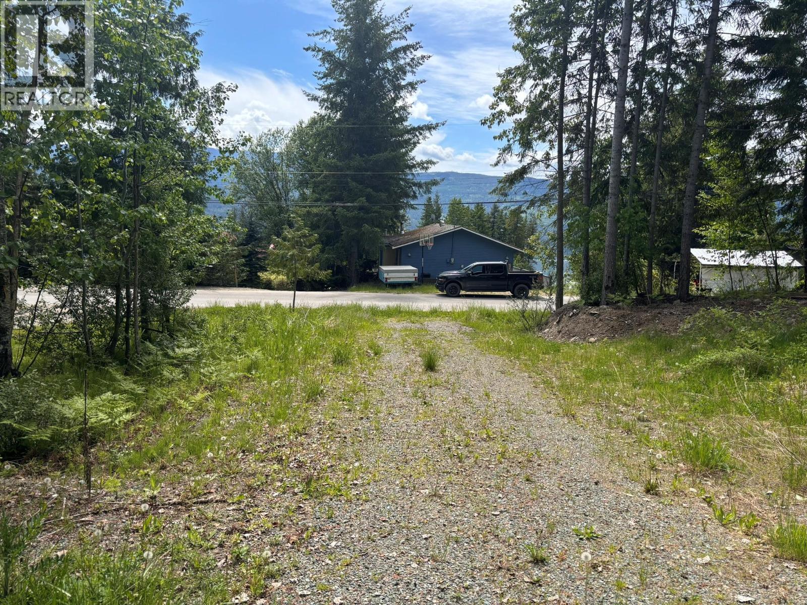 7399 Estate Drive, Anglemont, BC