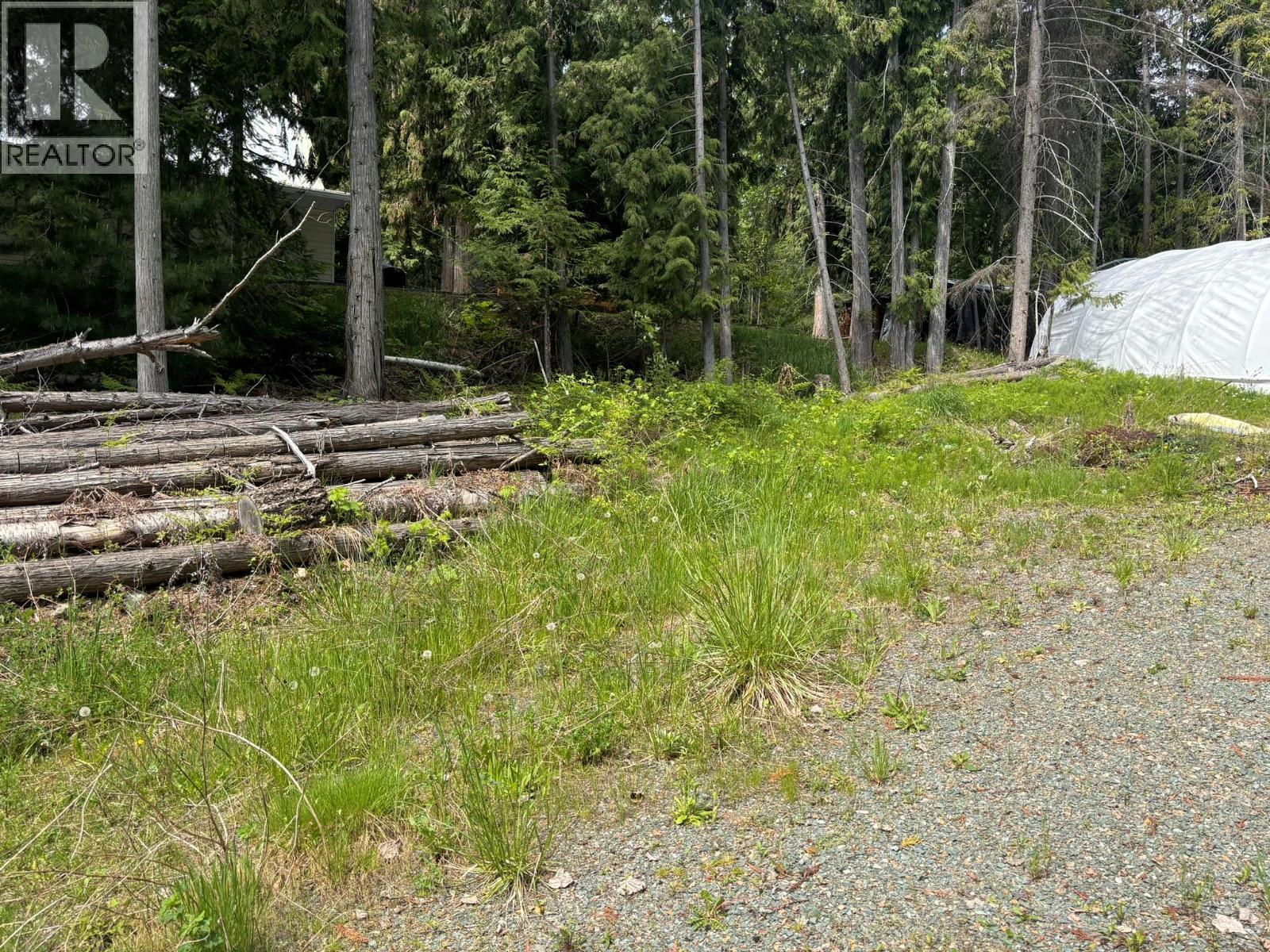 7399 Estate Drive, Anglemont, BC