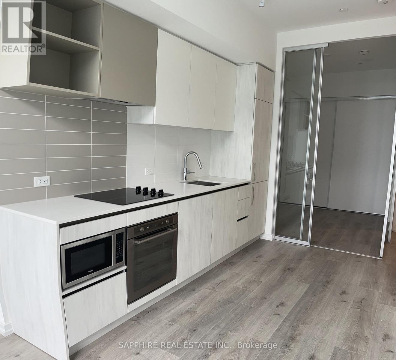 606 - 7890 Jane Street, Vaughan, ON - Indoor Photo Showing Kitchen With Upgraded Kitchen