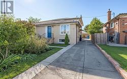 79 WATNEY CRESCENT  Toronto, ON M3L 2E1