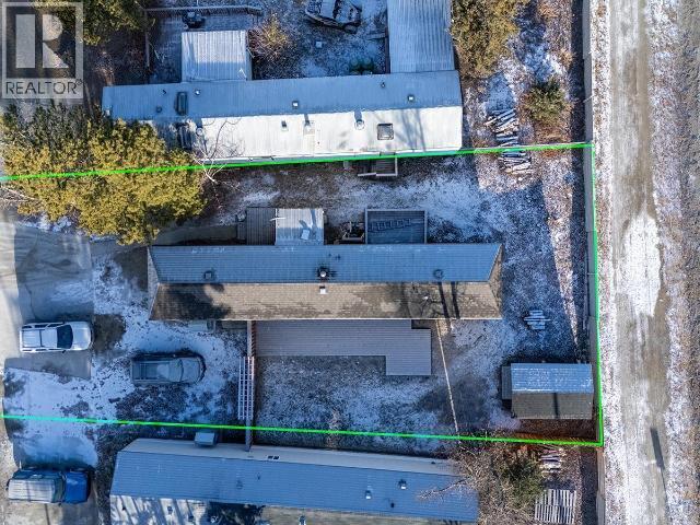 8-986 Range Road, Whitehorse, YT - Outdoor