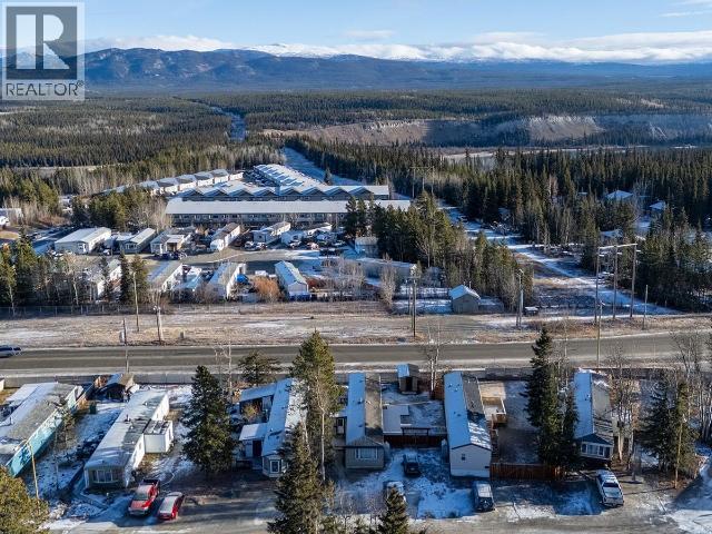 8-986 Range Road, Whitehorse, YT - Outdoor With View