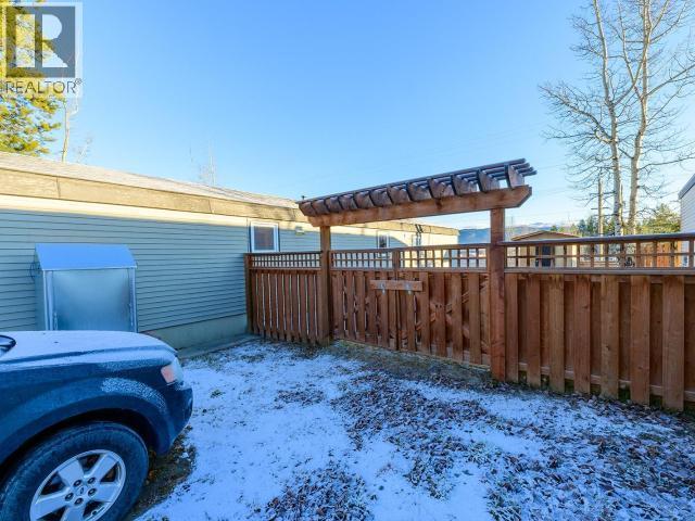 8-986 Range Road, Whitehorse, YT - Outdoor
