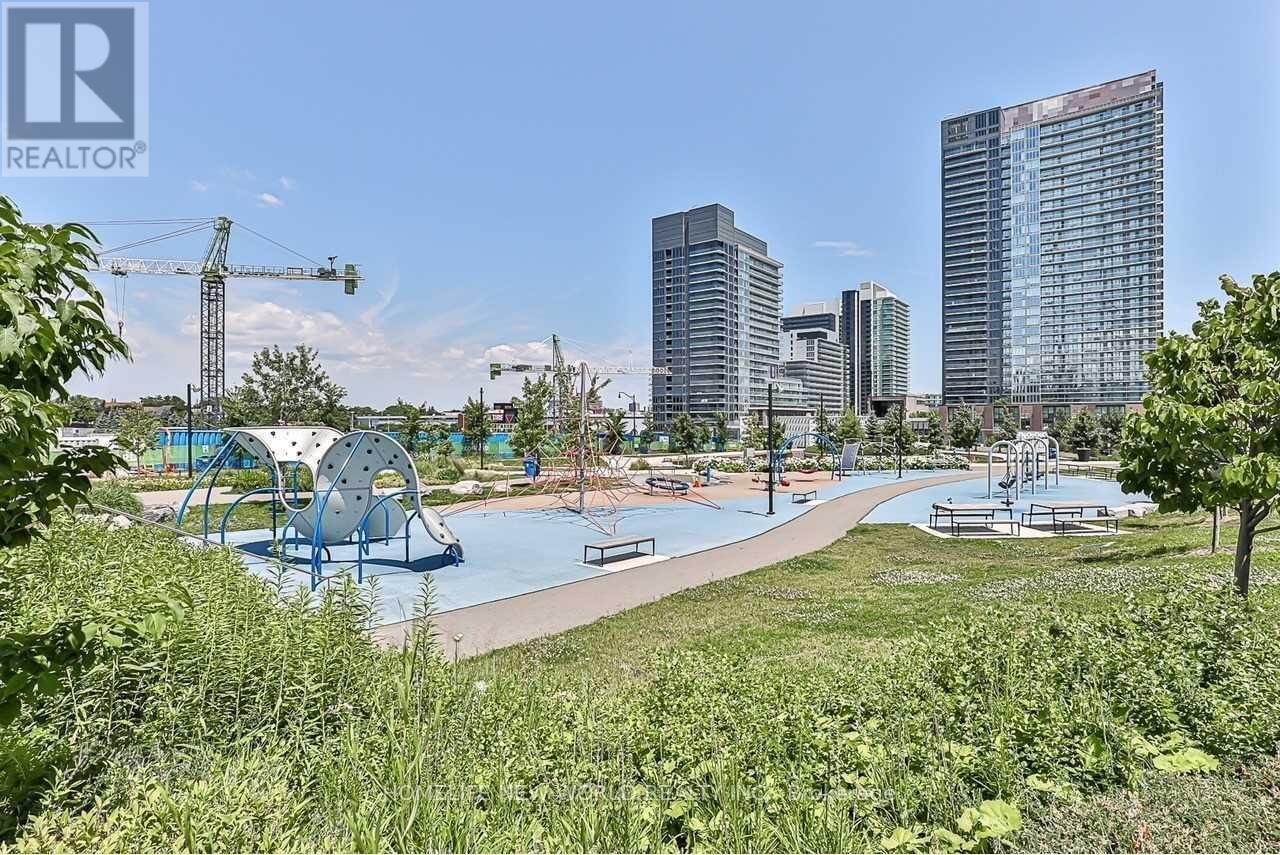 1101 - 85 Mcmahon Drive, Toronto, ON - Outdoor