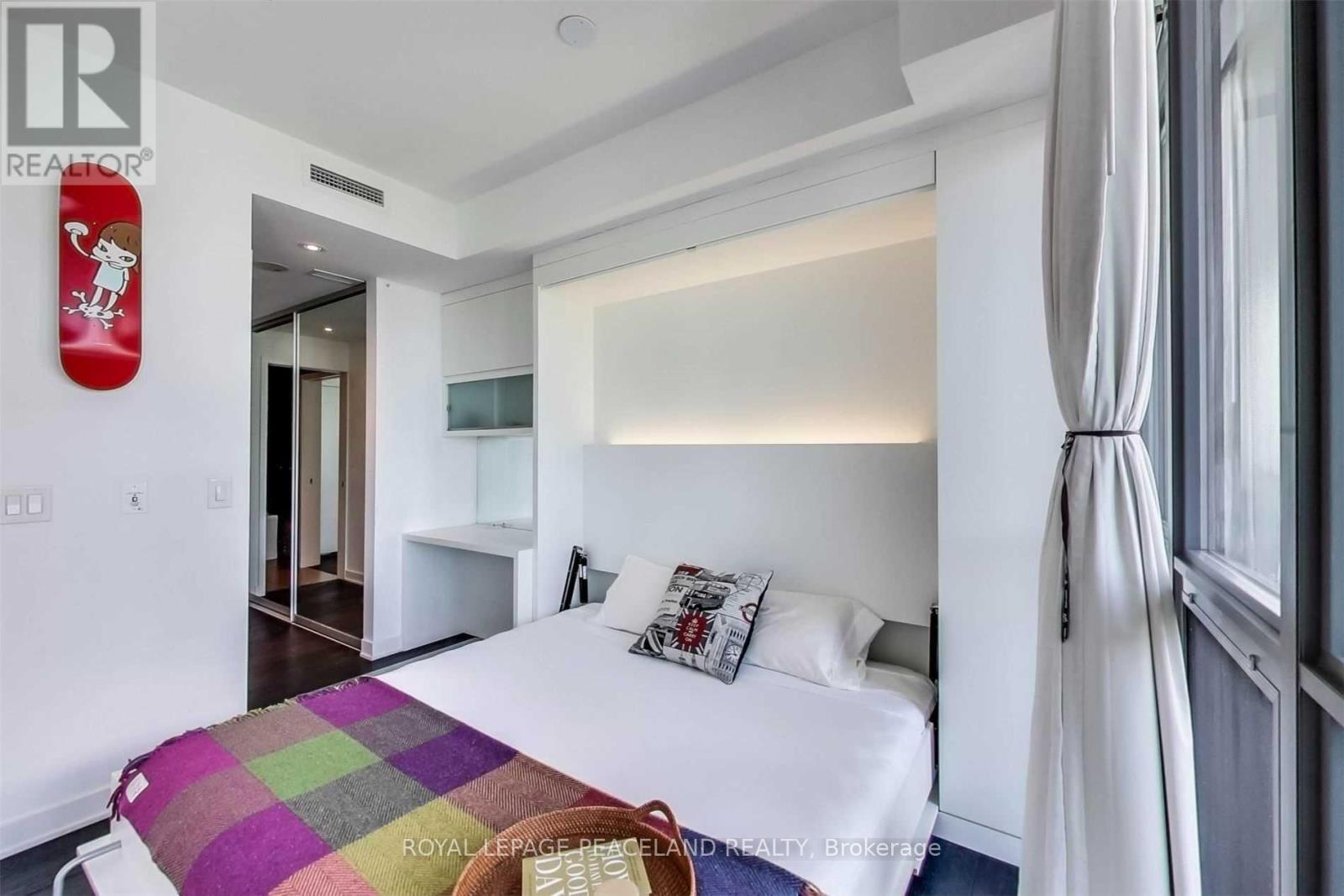 2901 - 110 Charles Street E, Toronto, ON - Indoor Photo Showing Bedroom