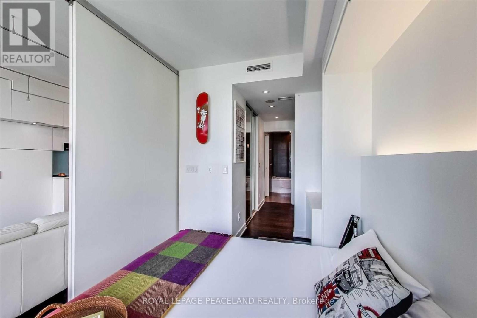 2901 - 110 Charles Street E, Toronto, ON - Indoor Photo Showing Bedroom