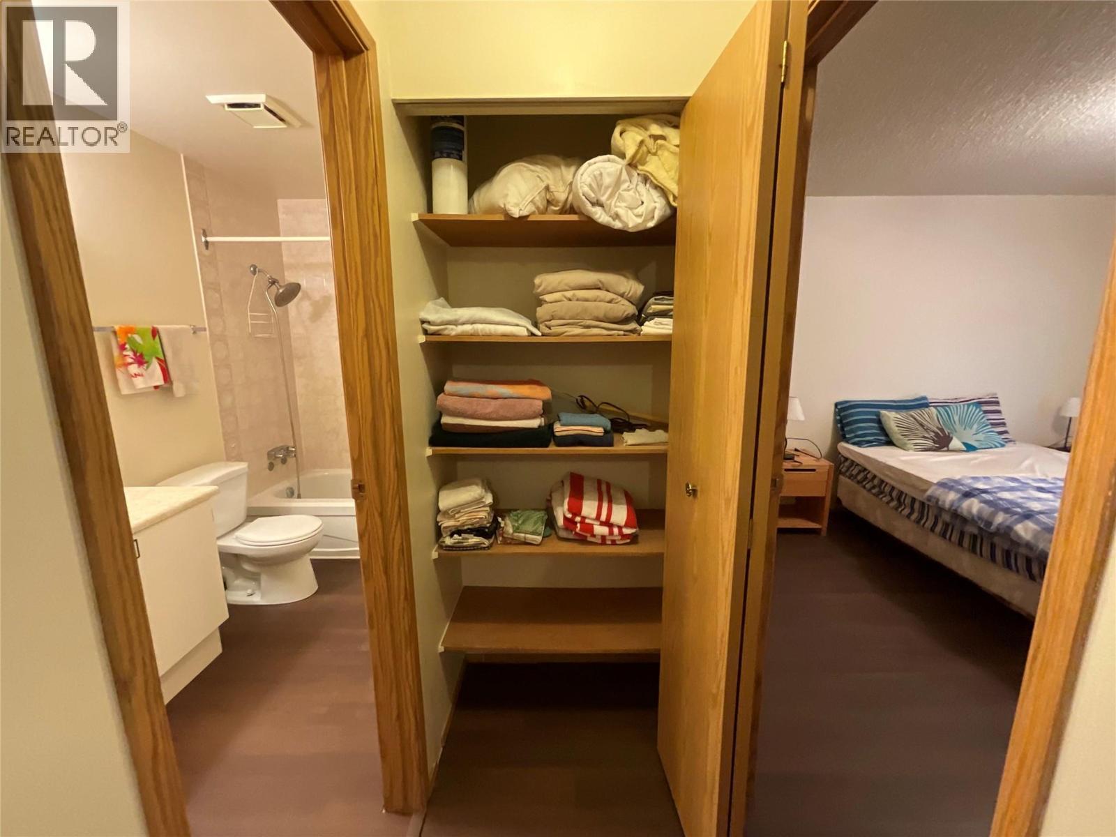 185 Chamberlain Crescent Unit# 301, Tumbler Ridge, BC - Indoor