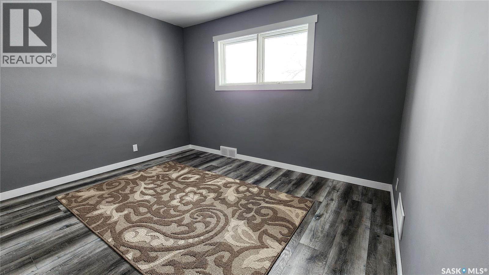 208 4Th Street W, Wilkie, SK - Indoor Photo Showing Other Room