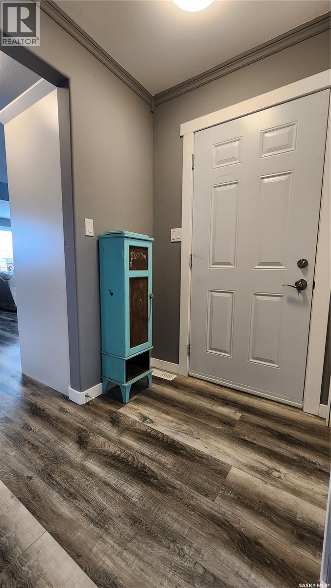 208 4Th Street W, Wilkie, SK - Indoor Photo Showing Other Room